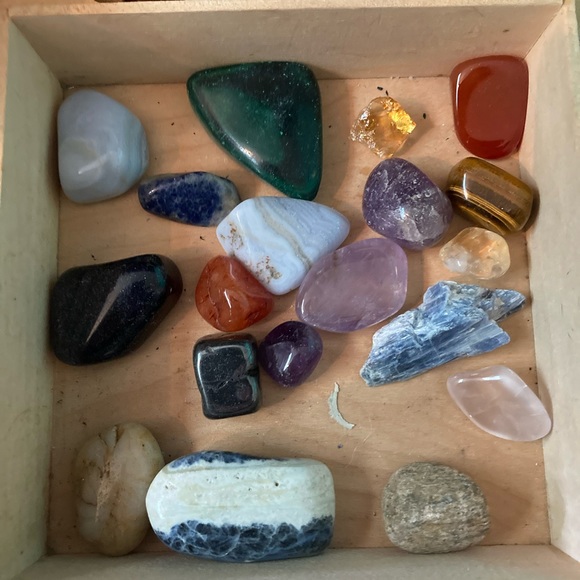 2 pc bundle of unique books 1 book is very rare Centred on the Woman within… - Picture 6 of 7